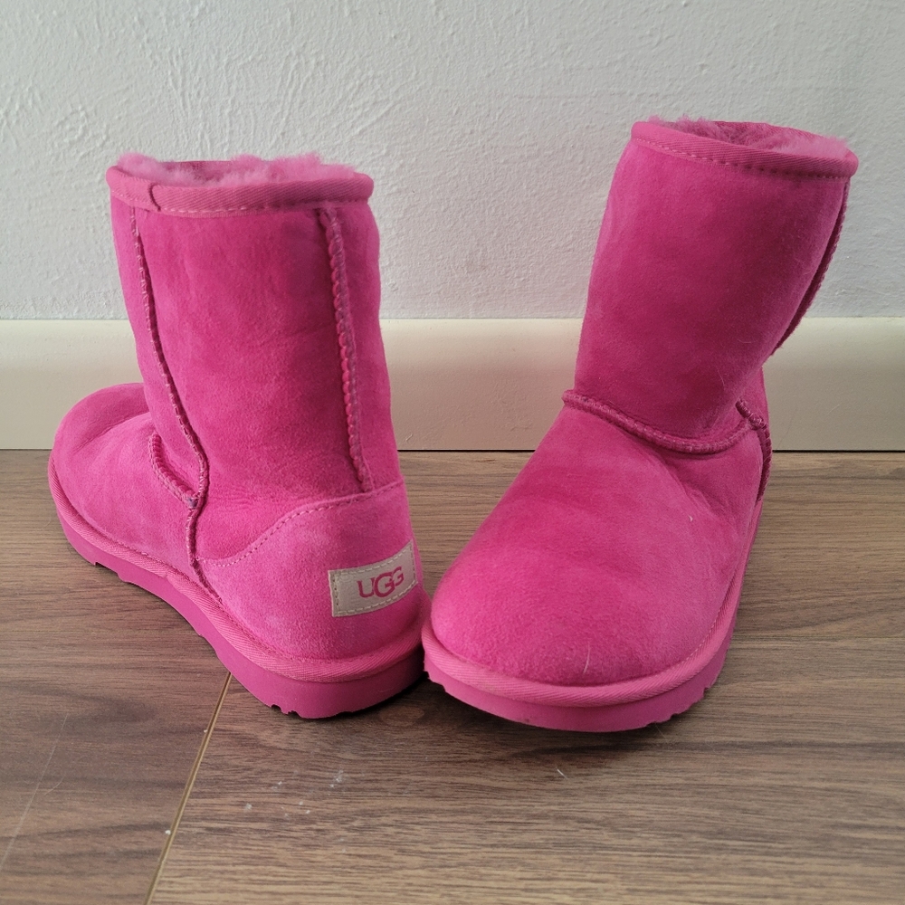 Hot pink Uggs